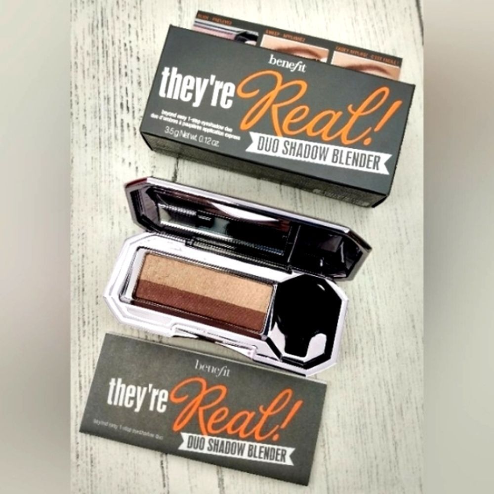 Benefit They're Real Duo Eyeshadow Blender  Provocative Plum NIB Makeup Cosmetic